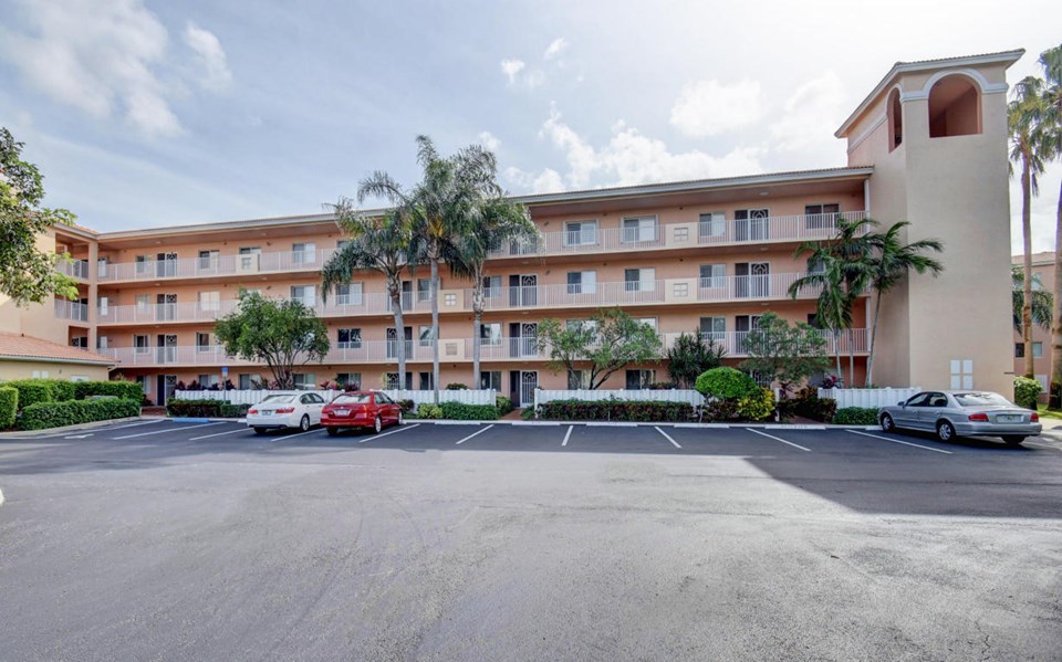 5746 Crystal Shores Drive 206