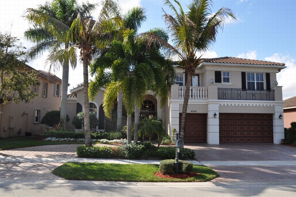 6059 S Via Venetia