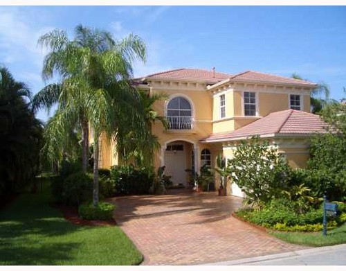 6372 N Via Venetia